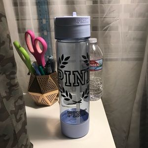 Purple/Blueish PINK Waterbottle 🥤